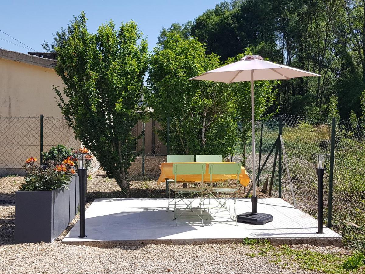 Agreable Petite Maison Proche Joigny Villa *